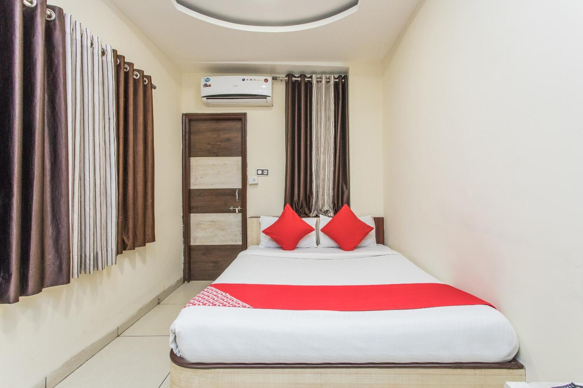 Hotel Mehar Residency Indore Extérieur photo