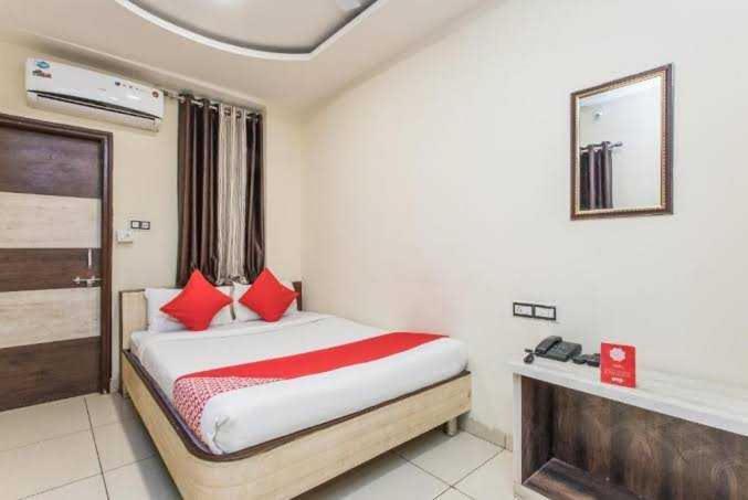 Hotel Mehar Residency Indore Extérieur photo
