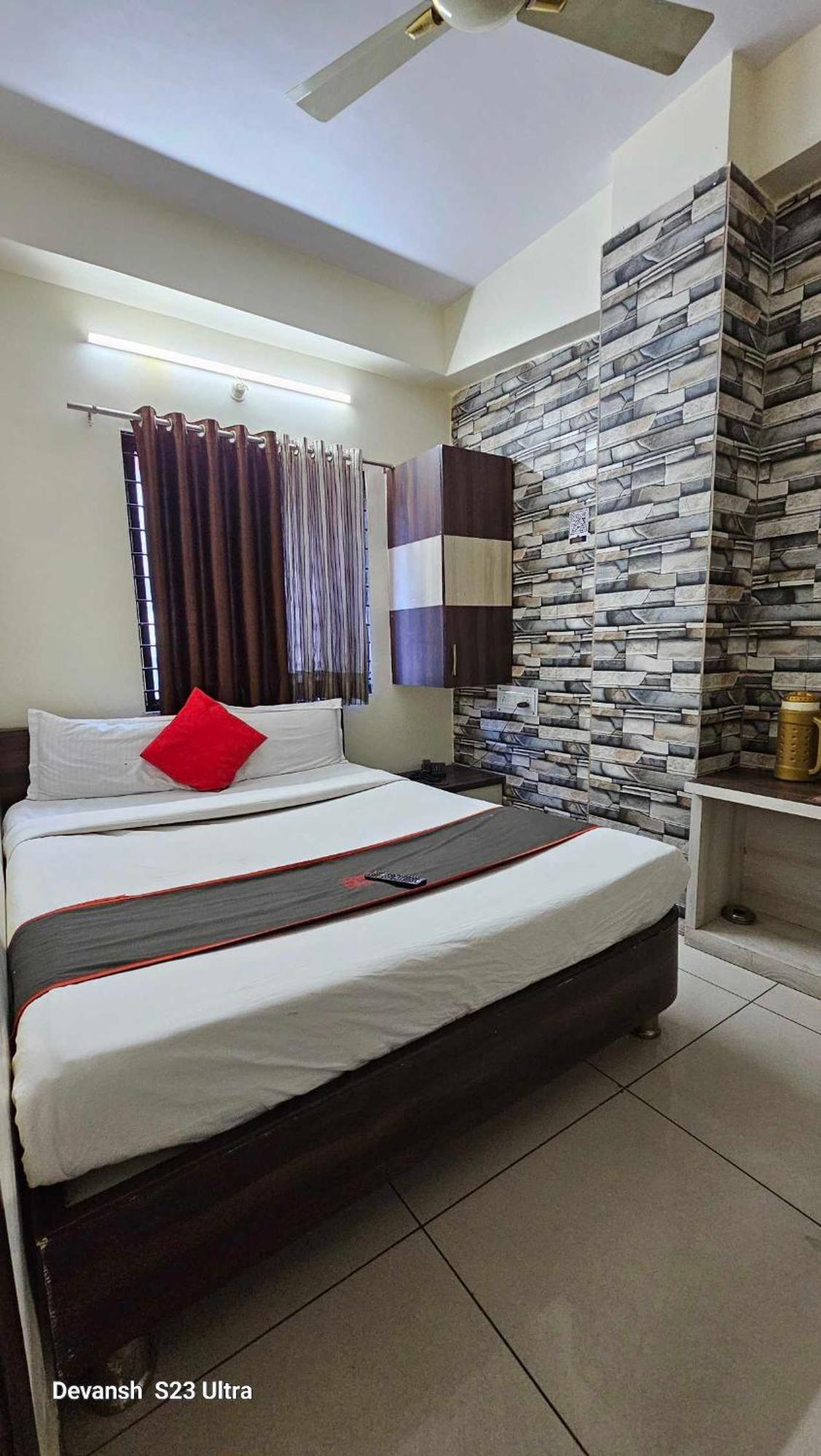 Hotel Mehar Residency Indore Extérieur photo