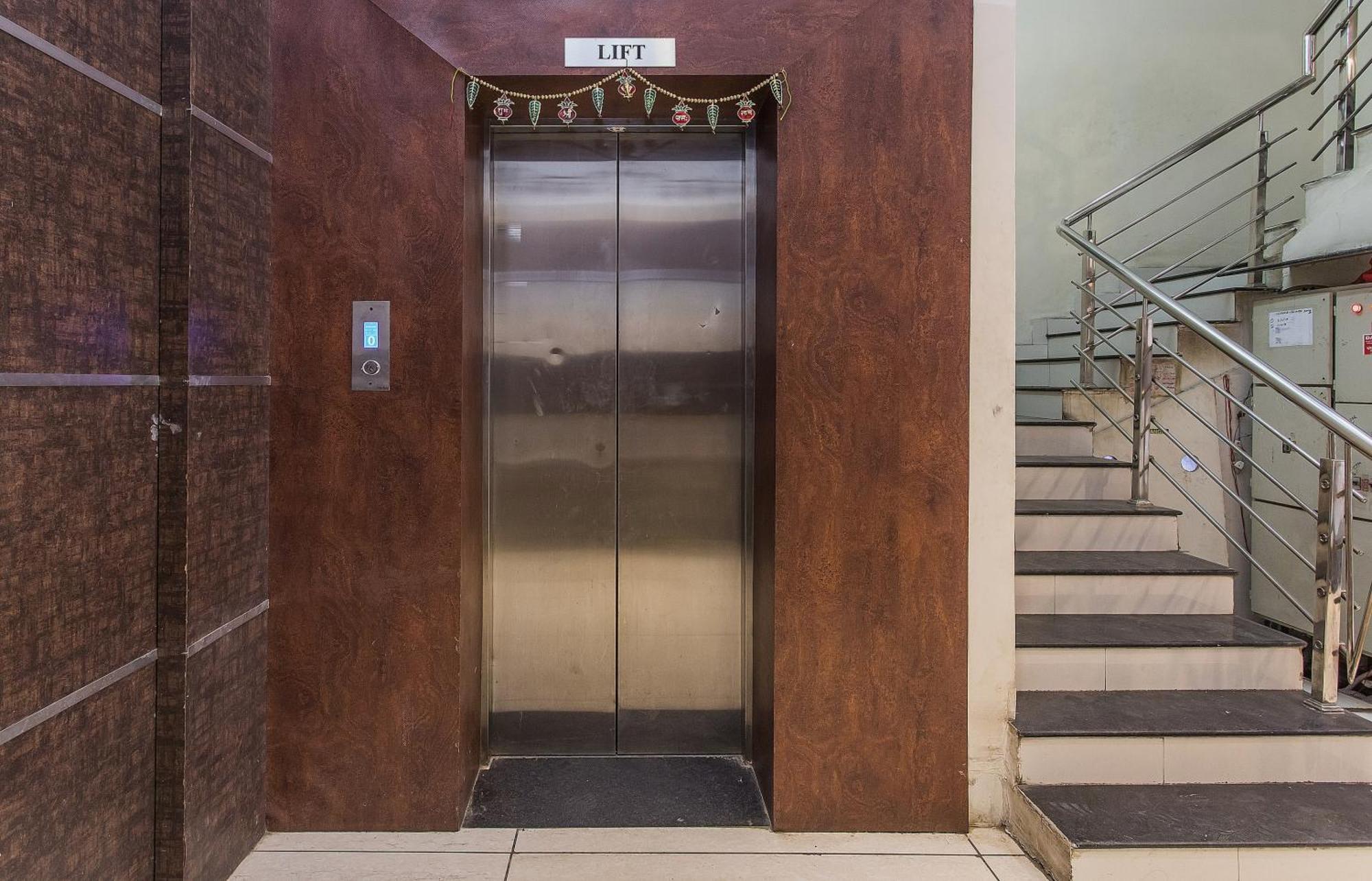 Hotel Mehar Residency Indore Extérieur photo